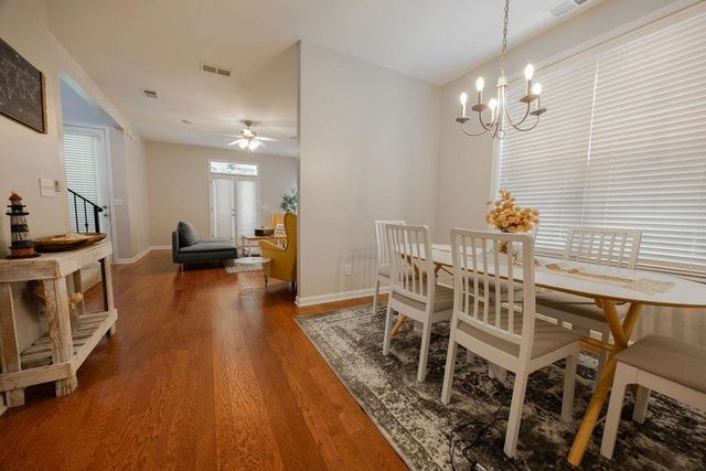 1387 E ISLAND PL E, Memphis, TN 38103