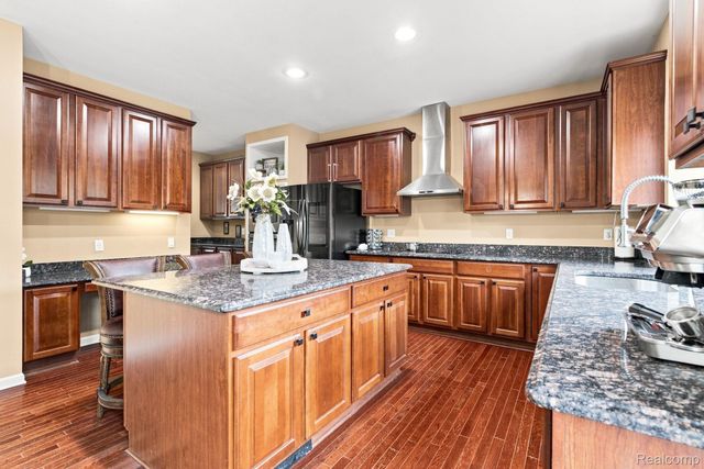48645 Antique Road, Canton Charter Township, MI 48187
