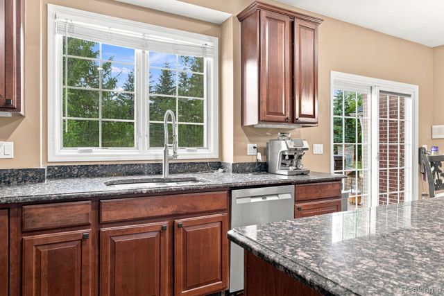 48645 Antique Road, Canton Charter Township, MI 48187