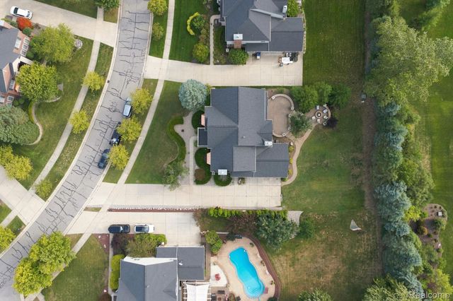 48645 Antique Road, Canton Charter Township, MI 48187