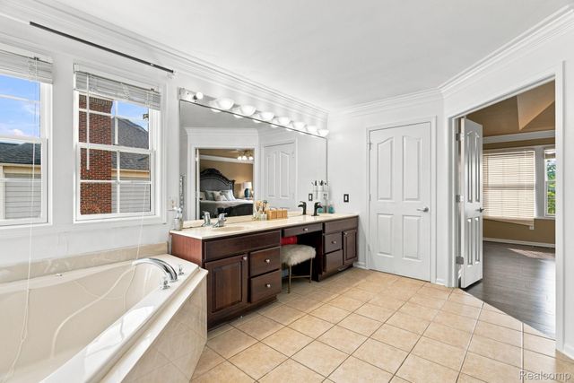 48645 Antique Road, Canton Charter Township, MI 48187