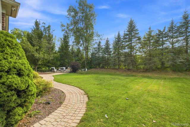 48645 Antique Road, Canton Charter Township, MI 48187