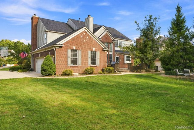 48645 Antique Road, Canton Charter Township, MI 48187