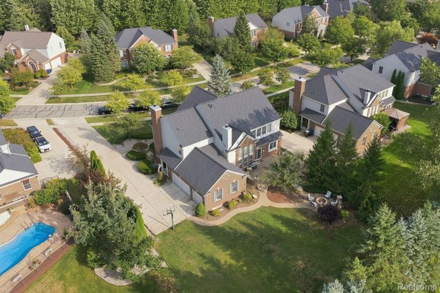 48645 Antique Road, Canton Charter Township, MI 48187