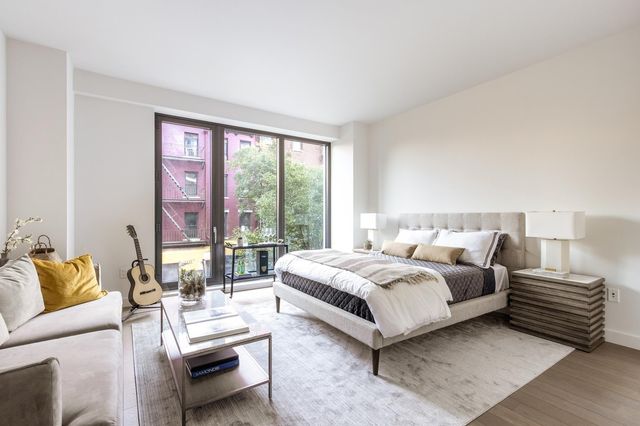 500 W 45th St Apt 603, New York City, NY 10036