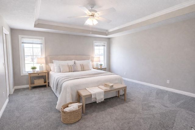 2401 S April Avenue, Springfield, MO 65807