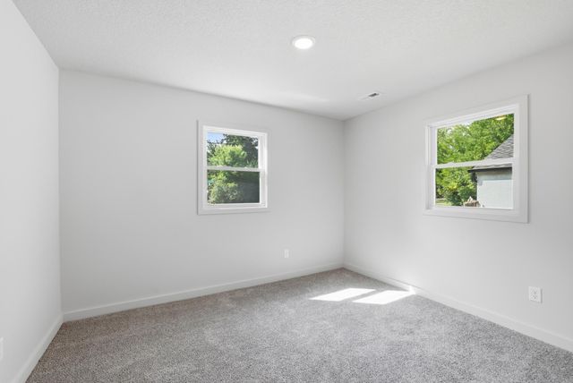 3401 Quail Avenue N, Crystal, MN 55422