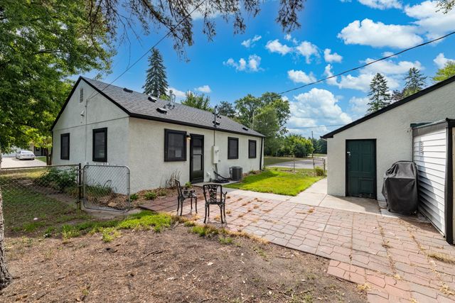 3401 Quail Avenue N, Crystal, MN 55422