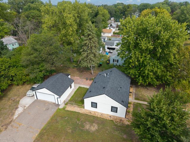 3401 Quail Avenue N, Crystal, MN 55422