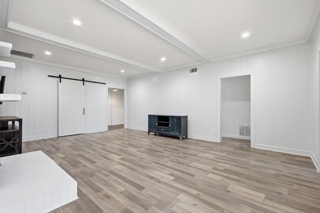 2010 Swansee Drive, Dallas, TX 75232