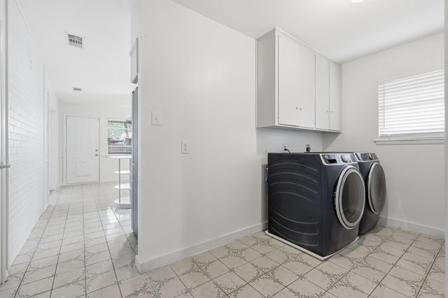 2010 Swansee Drive, Dallas, TX 75232