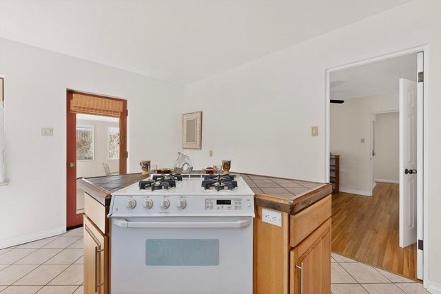 521 Sierra Drive SE, Albuquerque, NM 87108