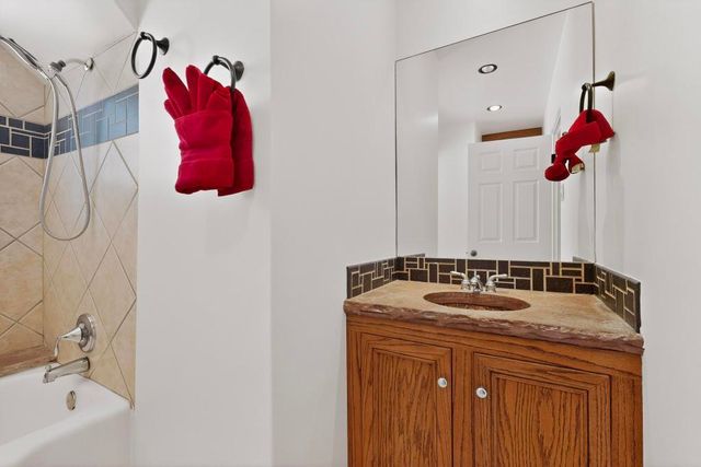 521 Sierra Drive SE, Albuquerque, NM 87108