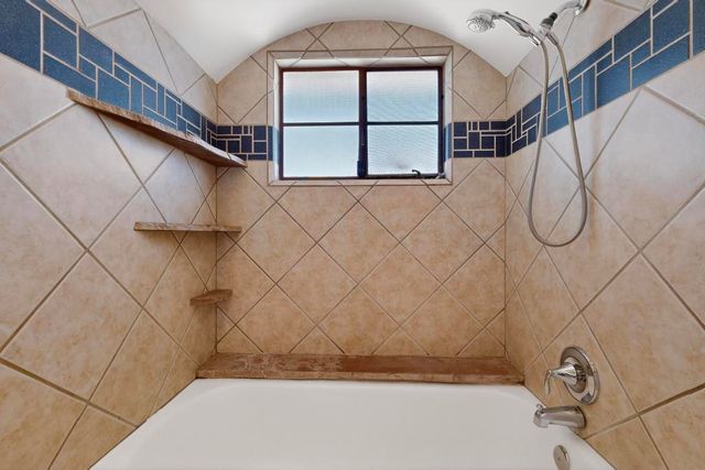 521 Sierra Drive SE, Albuquerque, NM 87108