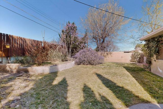 521 Sierra Drive SE, Albuquerque, NM 87108