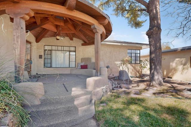 521 Sierra Drive SE, Albuquerque, NM 87108