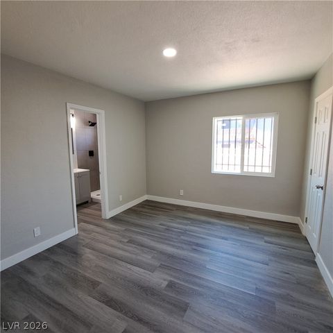 320 North 10th Street, Las Vegas, NV 89101