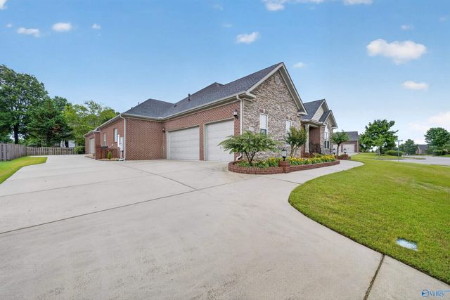 200 Bellavilla Way, Madison, AL 35756