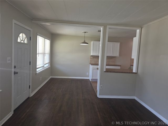 5933 E Latimer Street, Tulsa, OK 74115