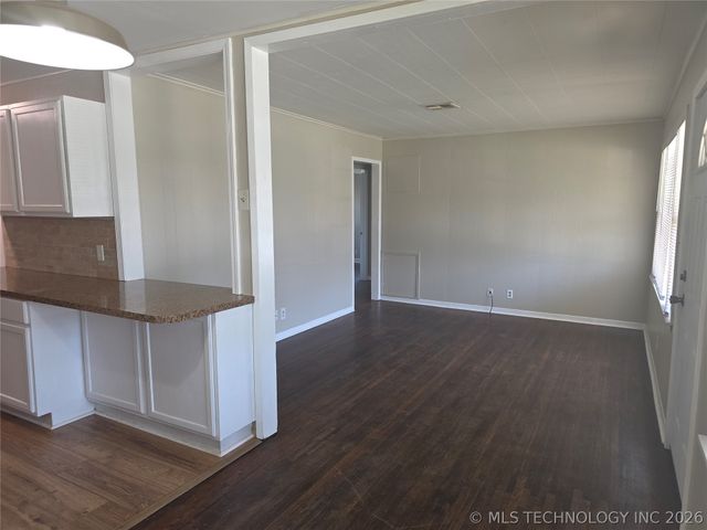 5933 E Latimer Street, Tulsa, OK 74115