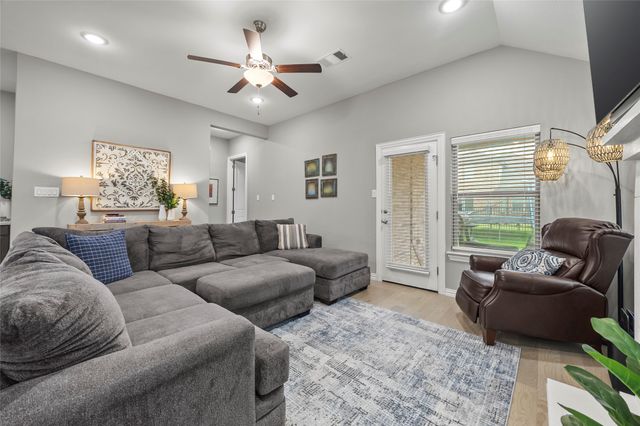 2532 Governors Boulevard, Heath, TX 75126