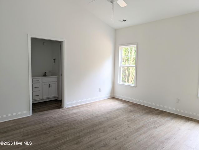 7137 Jennings Road NE, Leland, NC 28451