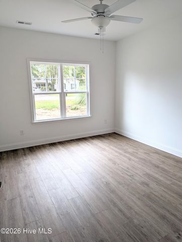 7137 Jennings Road NE, Leland, NC 28451