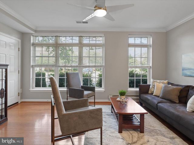 4634 BATTENBURG LN #631, Fairfax, VA 22030