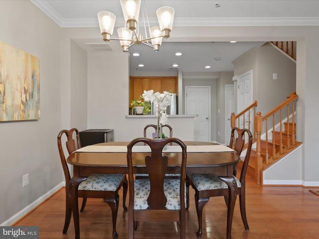 4634 BATTENBURG LN #631, Fairfax, VA 22030