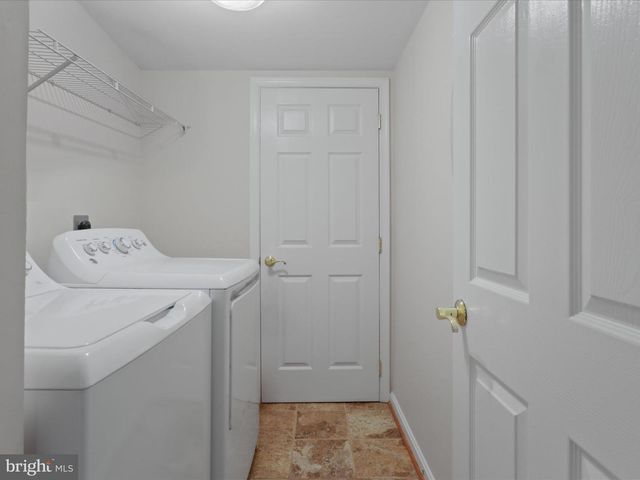 4634 BATTENBURG LN #631, Fairfax, VA 22030