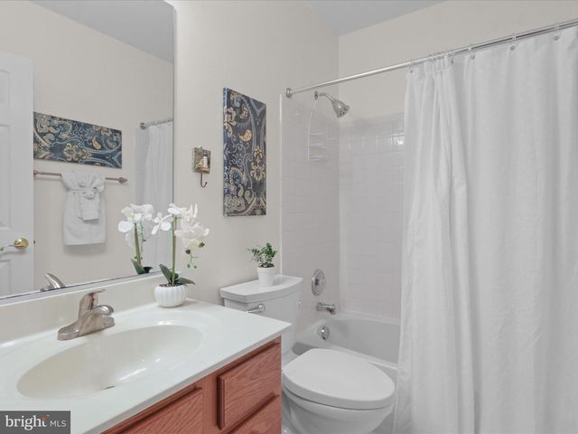 4634 BATTENBURG LN #631, Fairfax, VA 22030