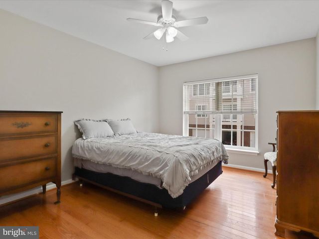 4634 BATTENBURG LN #631, Fairfax, VA 22030