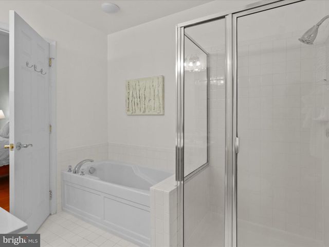 4634 BATTENBURG LN #631, Fairfax, VA 22030