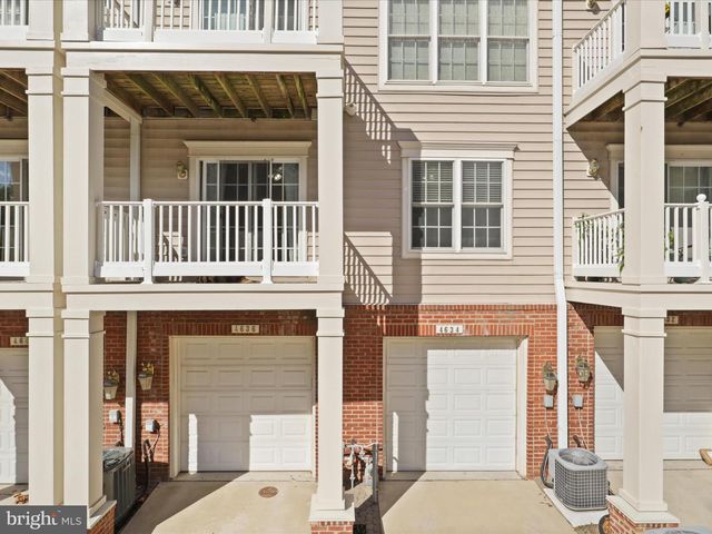 4634 BATTENBURG LN #631, Fairfax, VA 22030
