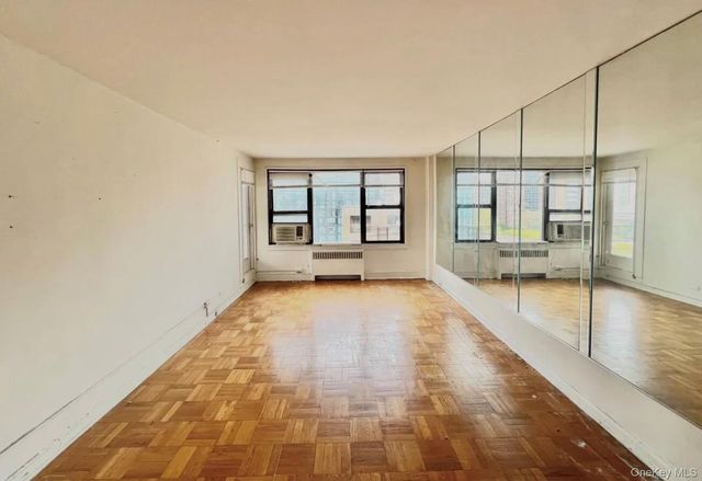 98-22 63rd Drive 7B, Rego Park, NY 11374