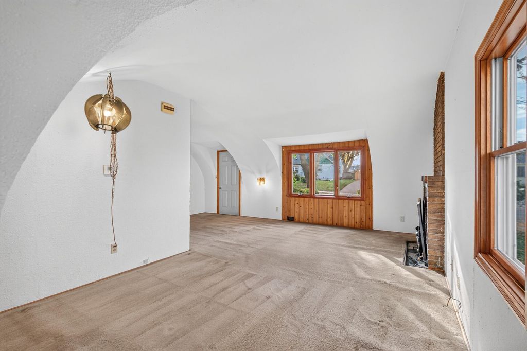 1046 Felix Street, West Saint Paul, MN 55118 — photo 3