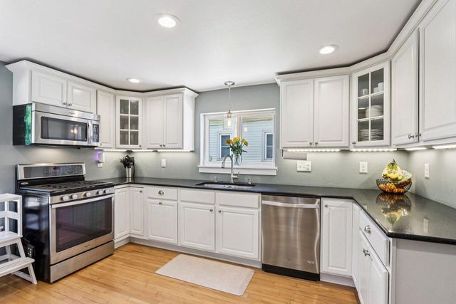 8510 W Harrison AVENUE, West Allis, WI 53227