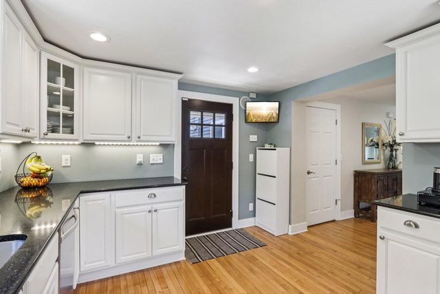 8510 W Harrison AVENUE, West Allis, WI 53227