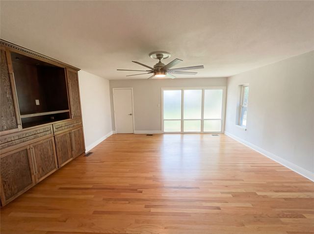 4106 Walnut Hill Lane, Dallas, TX 75229