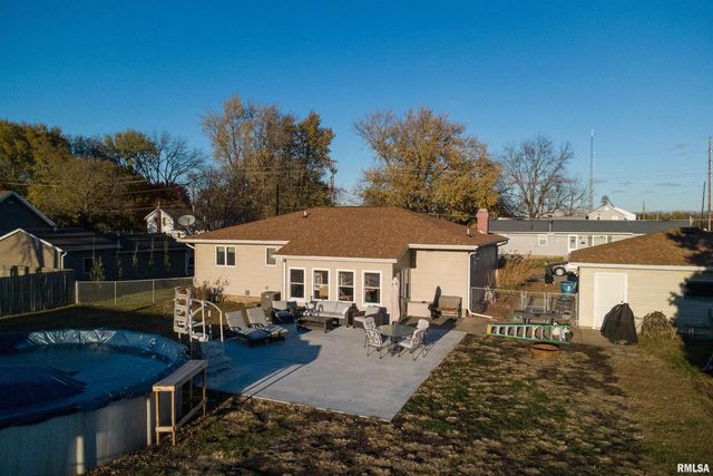 505 5TH Avenue, Camanche, IA 52730