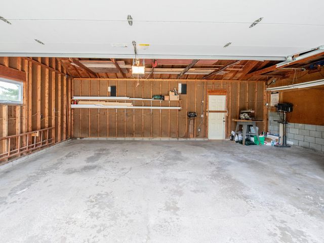 8112 Lad Parkway, Brooklyn Park, MN 55443