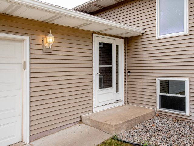 8112 Lad Parkway, Brooklyn Park, MN 55443