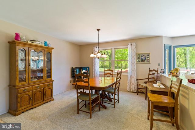 126 MOUNTAIN VIEW DR, Enola, PA 17025