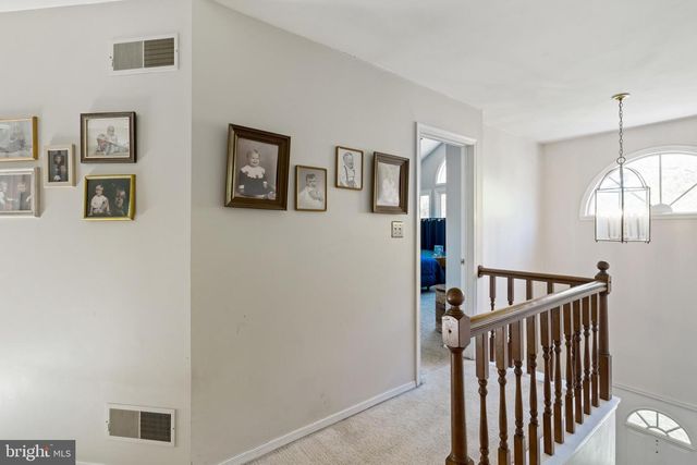 126 MOUNTAIN VIEW DR, Enola, PA 17025