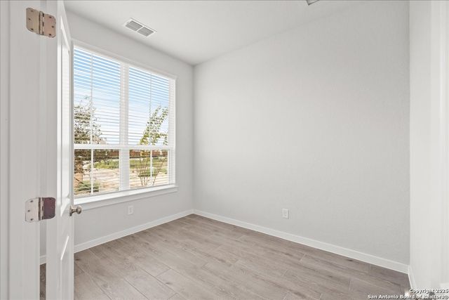 210 Scarlet Oak, Seguin, TX 78155