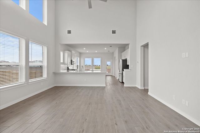 210 Scarlet Oak, Seguin, TX 78155