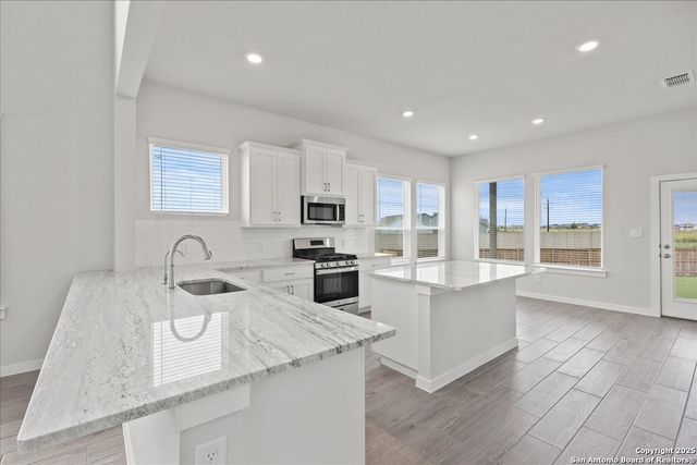 210 Scarlet Oak, Seguin, TX 78155