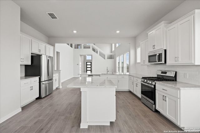 210 Scarlet Oak, Seguin, TX 78155