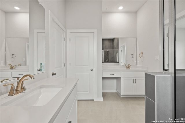 210 Scarlet Oak, Seguin, TX 78155