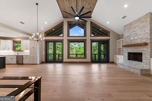 287 State Street, Blue Ridge, GA 30513